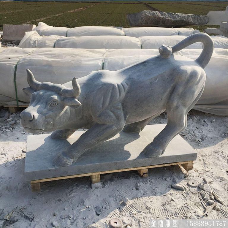 厂家生产定制晚霞红华尔街牛石雕 精致做工石牛 高品质石头雕刻动物雕塑2